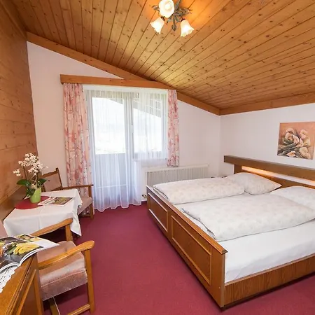 Pensionat Bergblick 3*